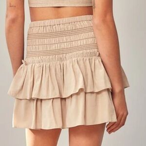 SIZE LARGE MUSTARD SEED BEIGH SKIRT